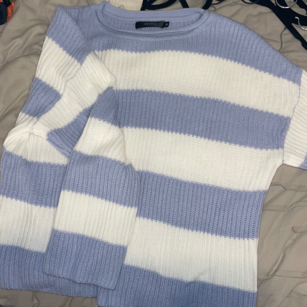 Oversized Light Blue and White knit sweater